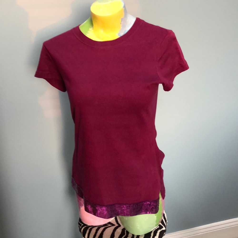 Realitee Sequined embellished tee size L